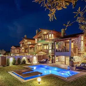 Five Senses Luxury Βουρβουρού